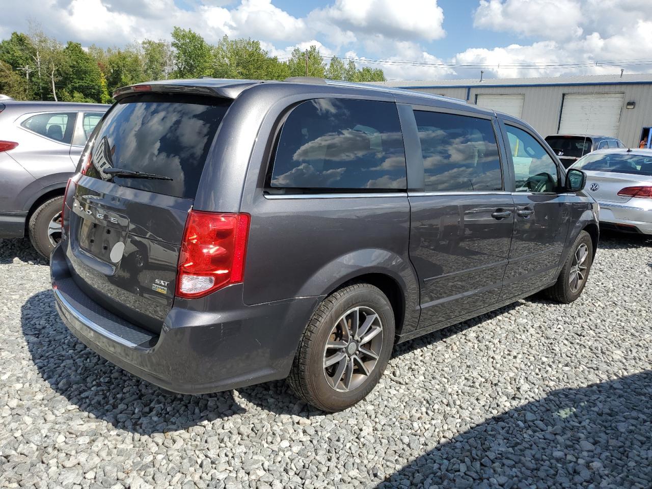2017 Dodge Grand Caravan Sxt - Фото 3