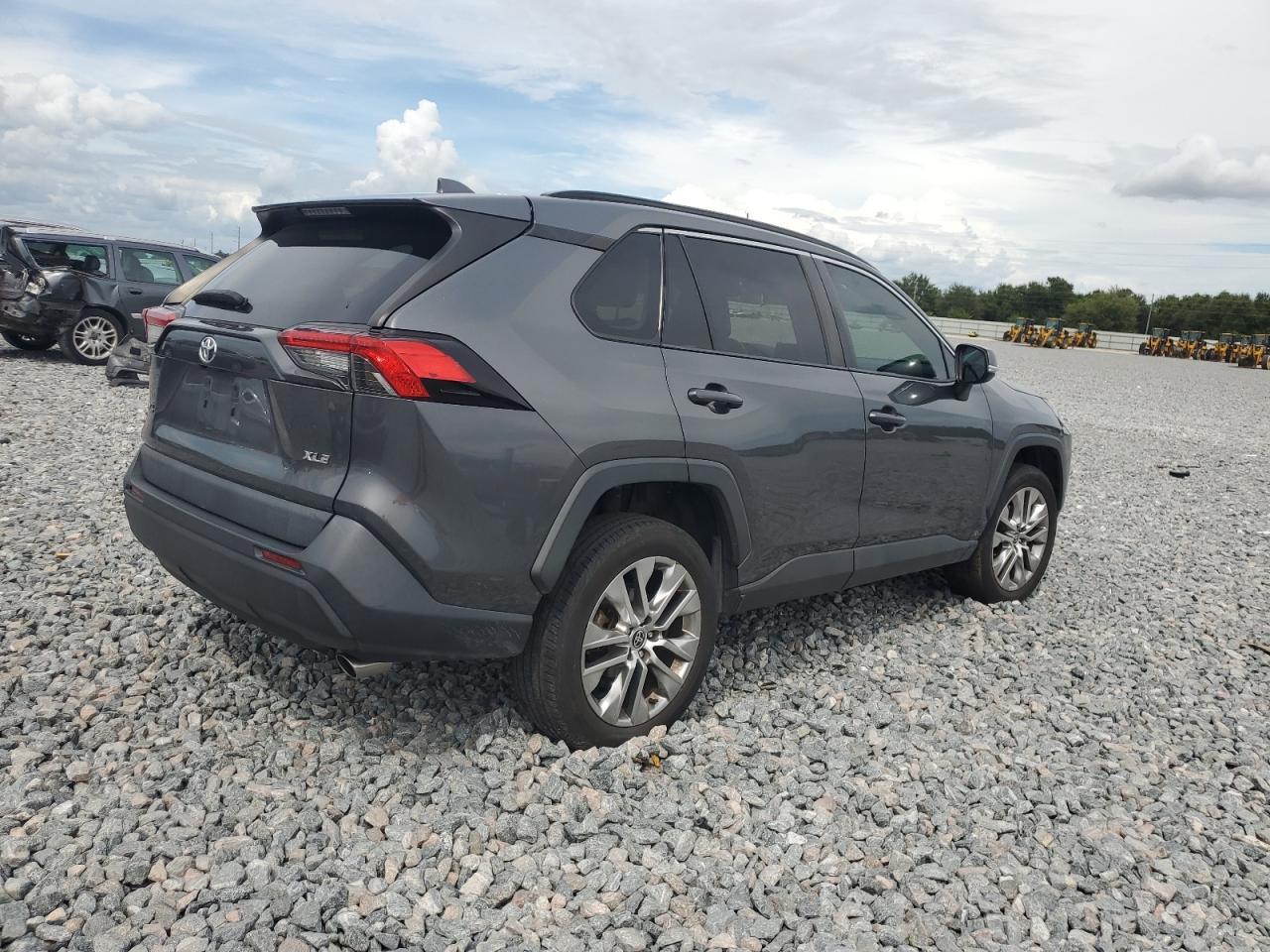 2021 Toyota Rav4 Xle Premium - Фото 3