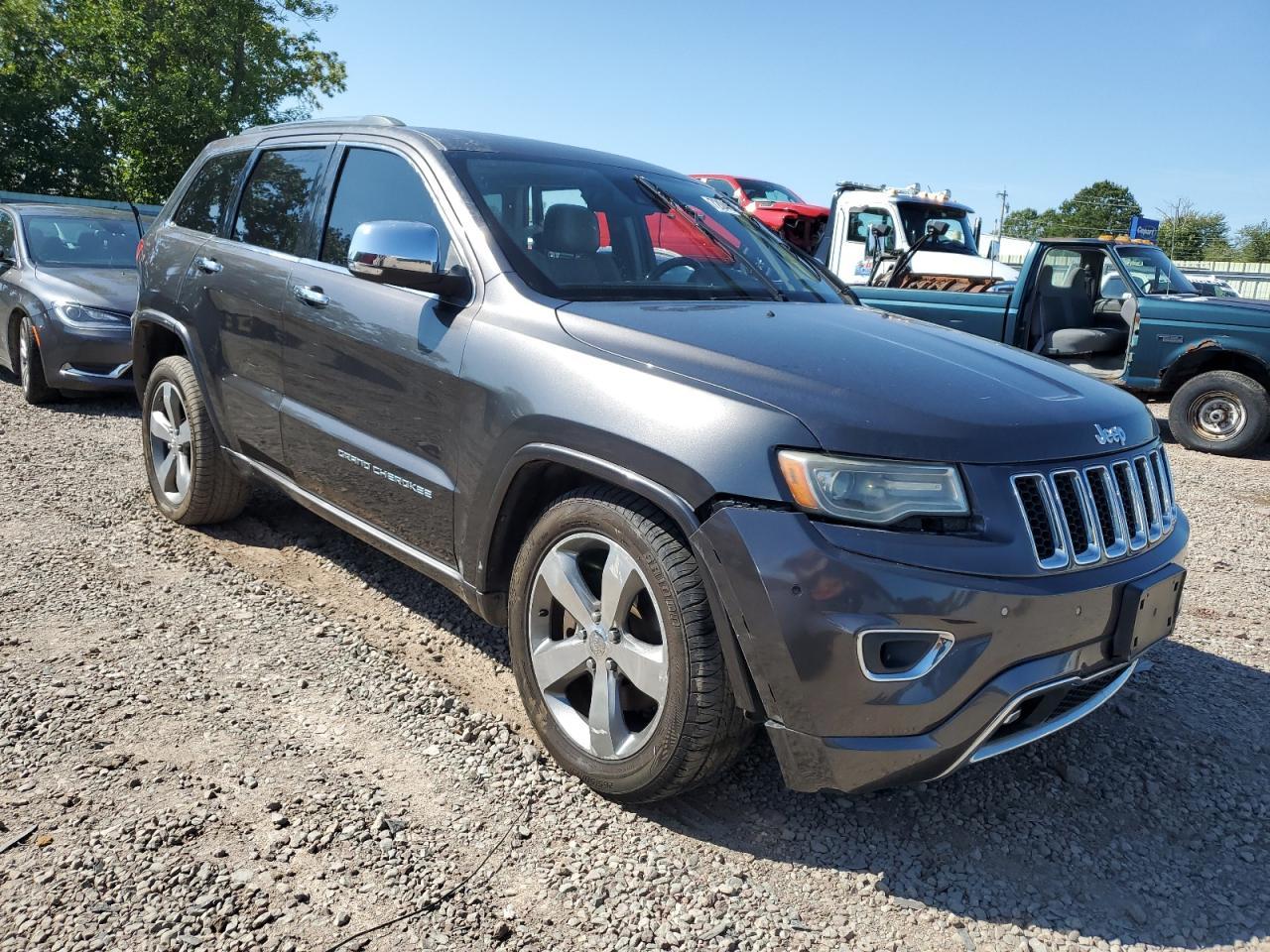 2014 Jeep Grand Cherokee Overland - Image 4