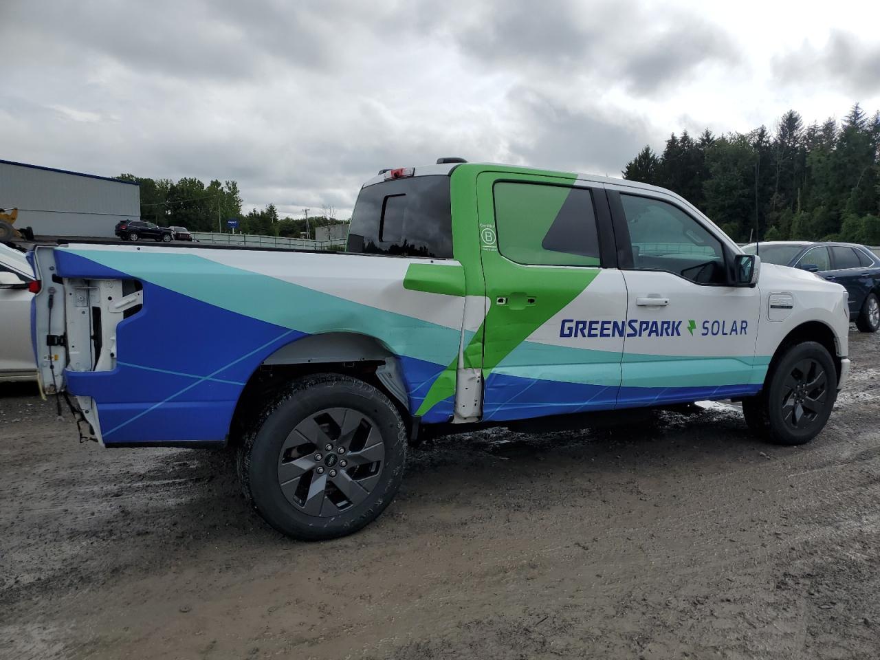 2023 Ford F150 Lightning Pro - Фото 3