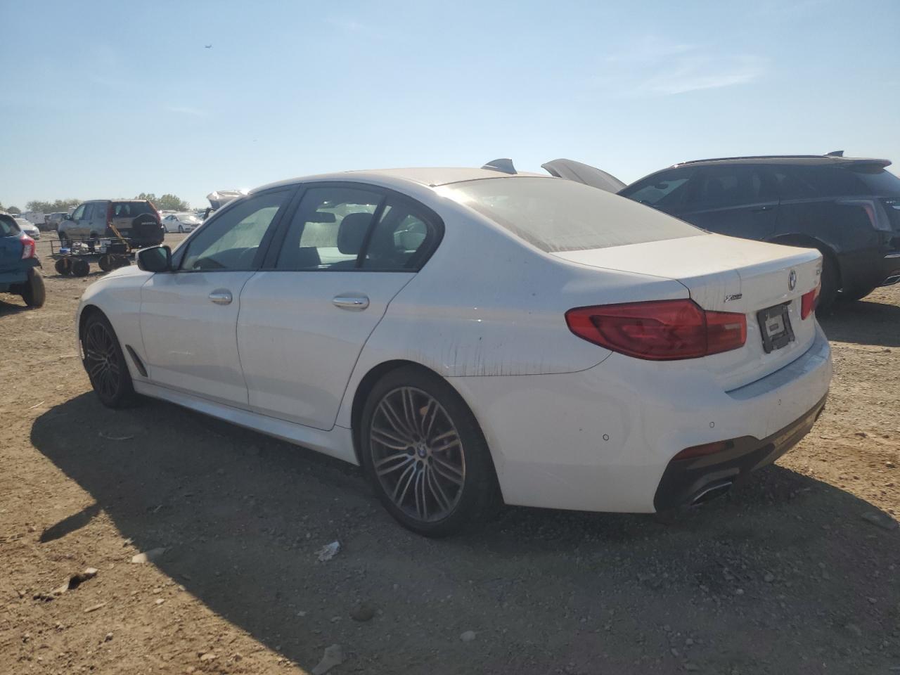 2017 BMW 530 Xi - Фото 2