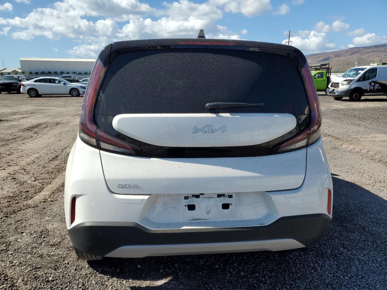 2023 Kia Soul Lx - Image 6