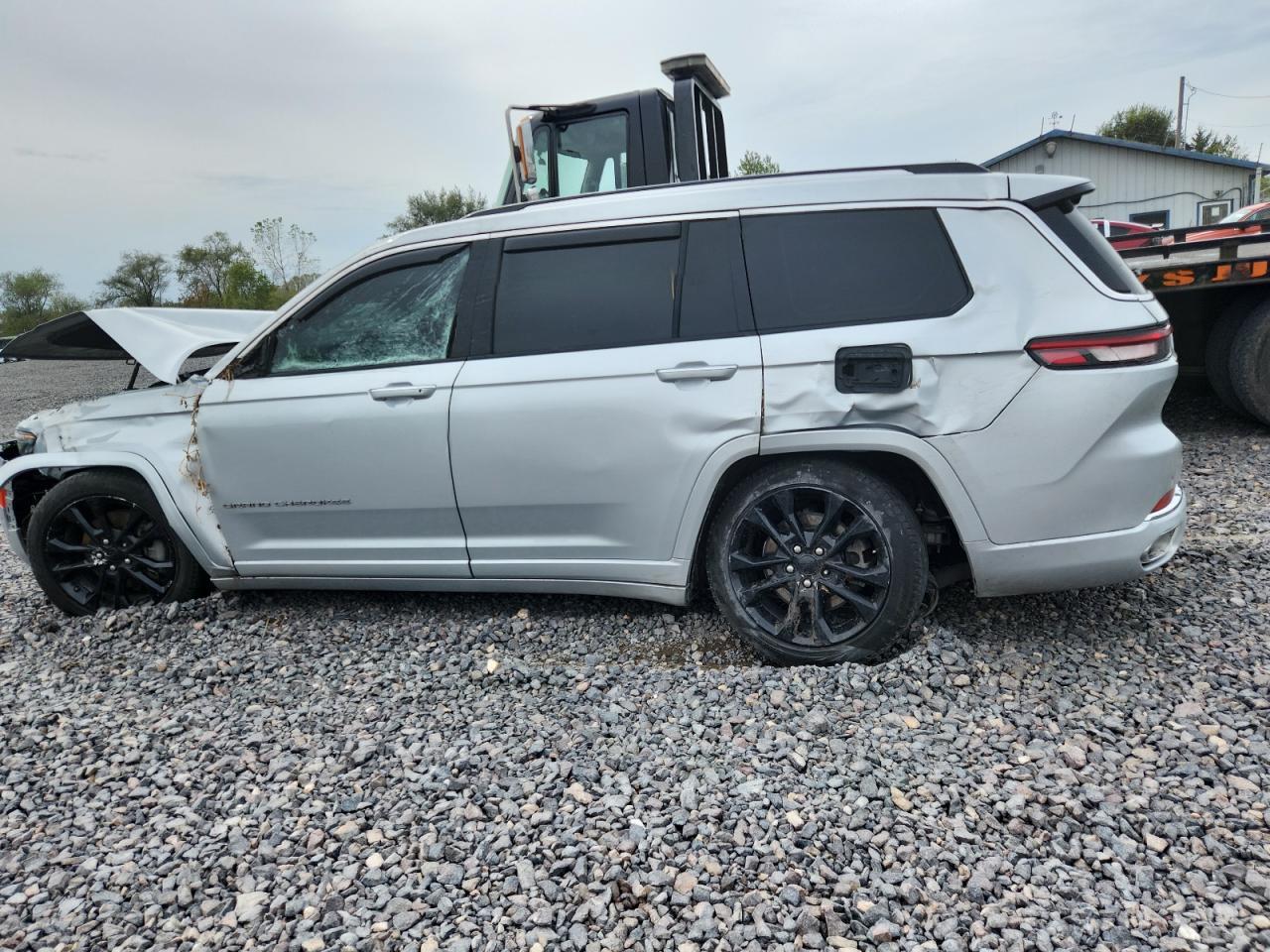 2022 Jeep Grand Cherokee L Overland - Фото 2