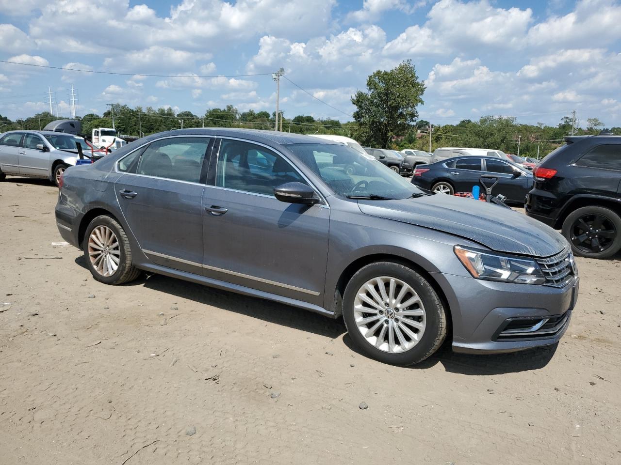 2017 Volkswagen Passat Se - Фото 4