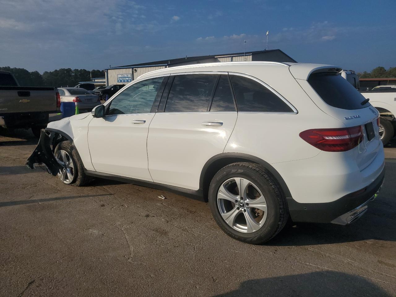 2018 Mercedes-Benz Glc 300 - Фото 2