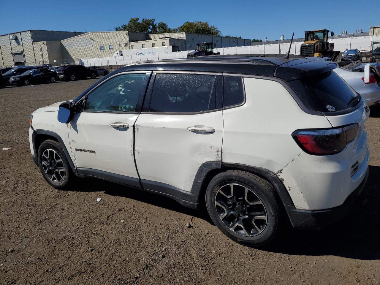 2021 Jeep Compass Trailhawk - Фото 2