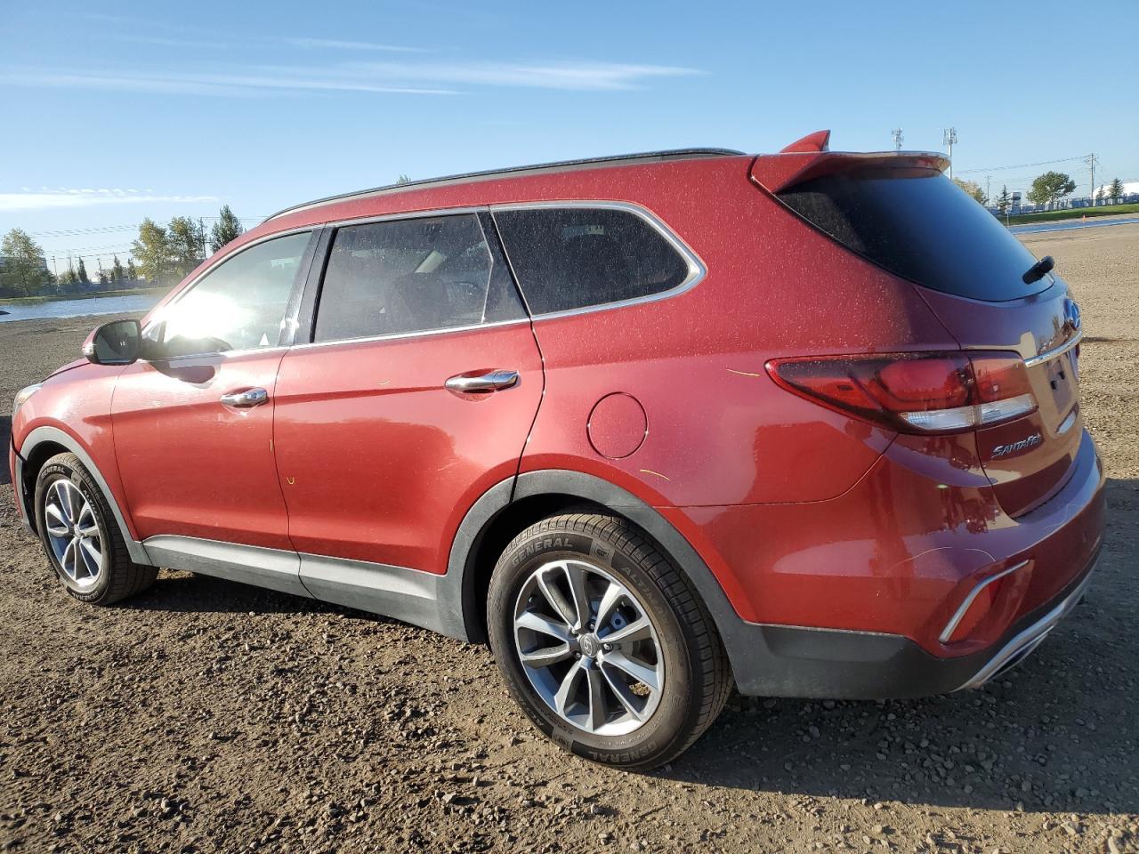 2017 Hyundai Santa Fe Se - Фото 2