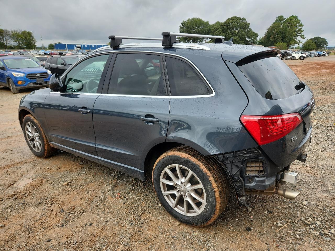 2010 Audi Q5 Premium - Image 2