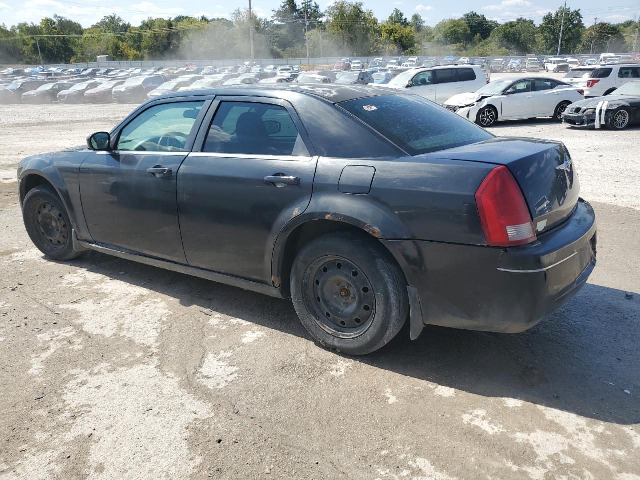 2005 Chrysler 300 Touring - Фото 2