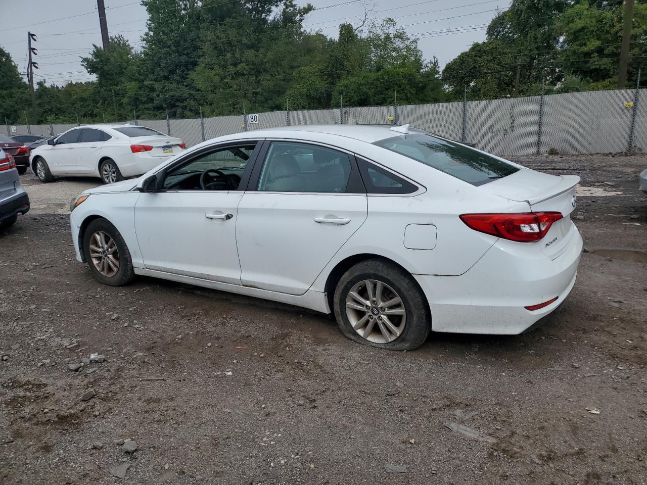 2017 Hyundai Sonata Se - Image 2