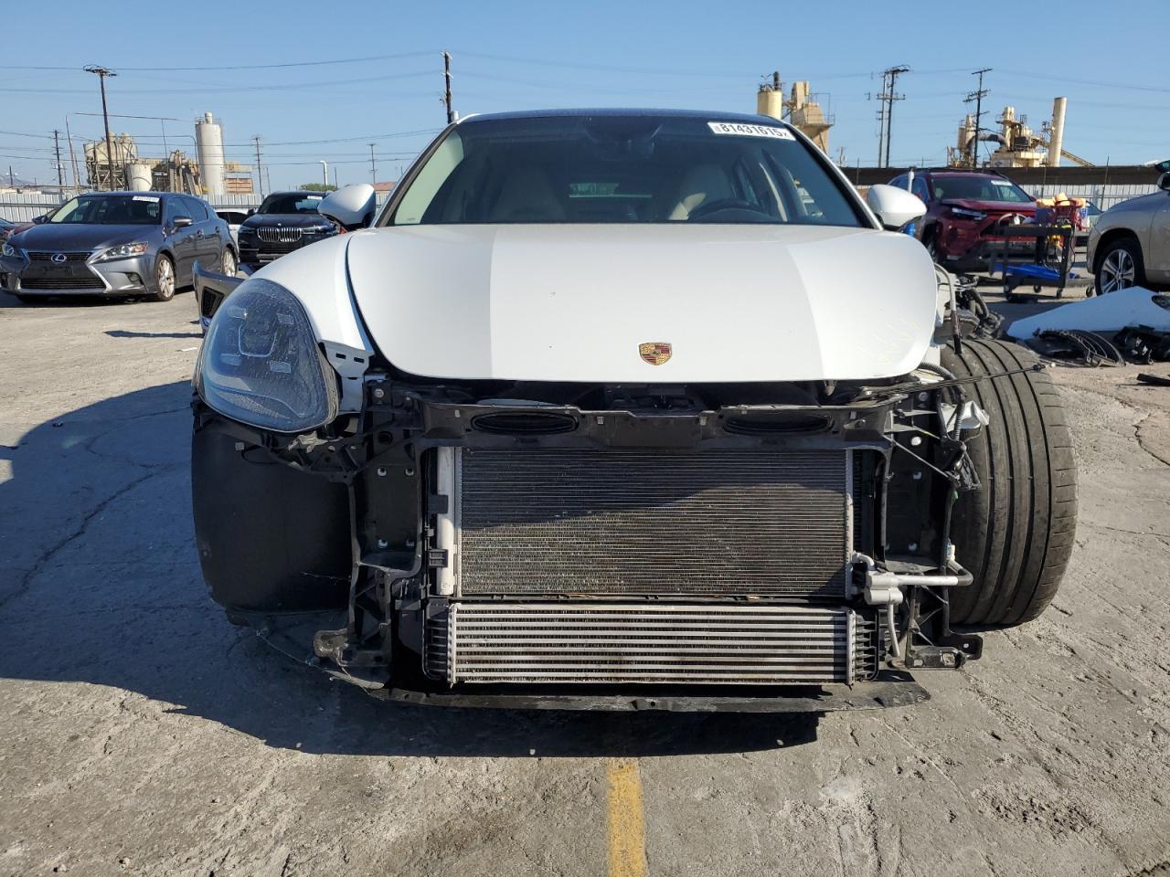 2018 Porsche Panamera 4 - Фото 5