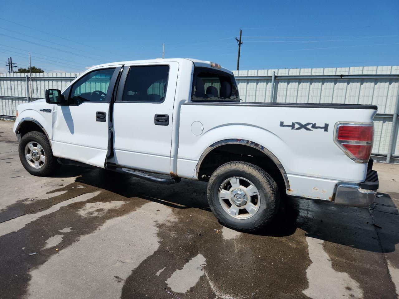 2011 Ford F150 Supercrew - Фото 2