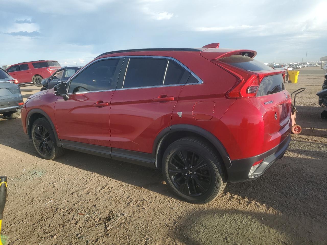 2019 Mitsubishi Eclipse Cross Le - Image 2