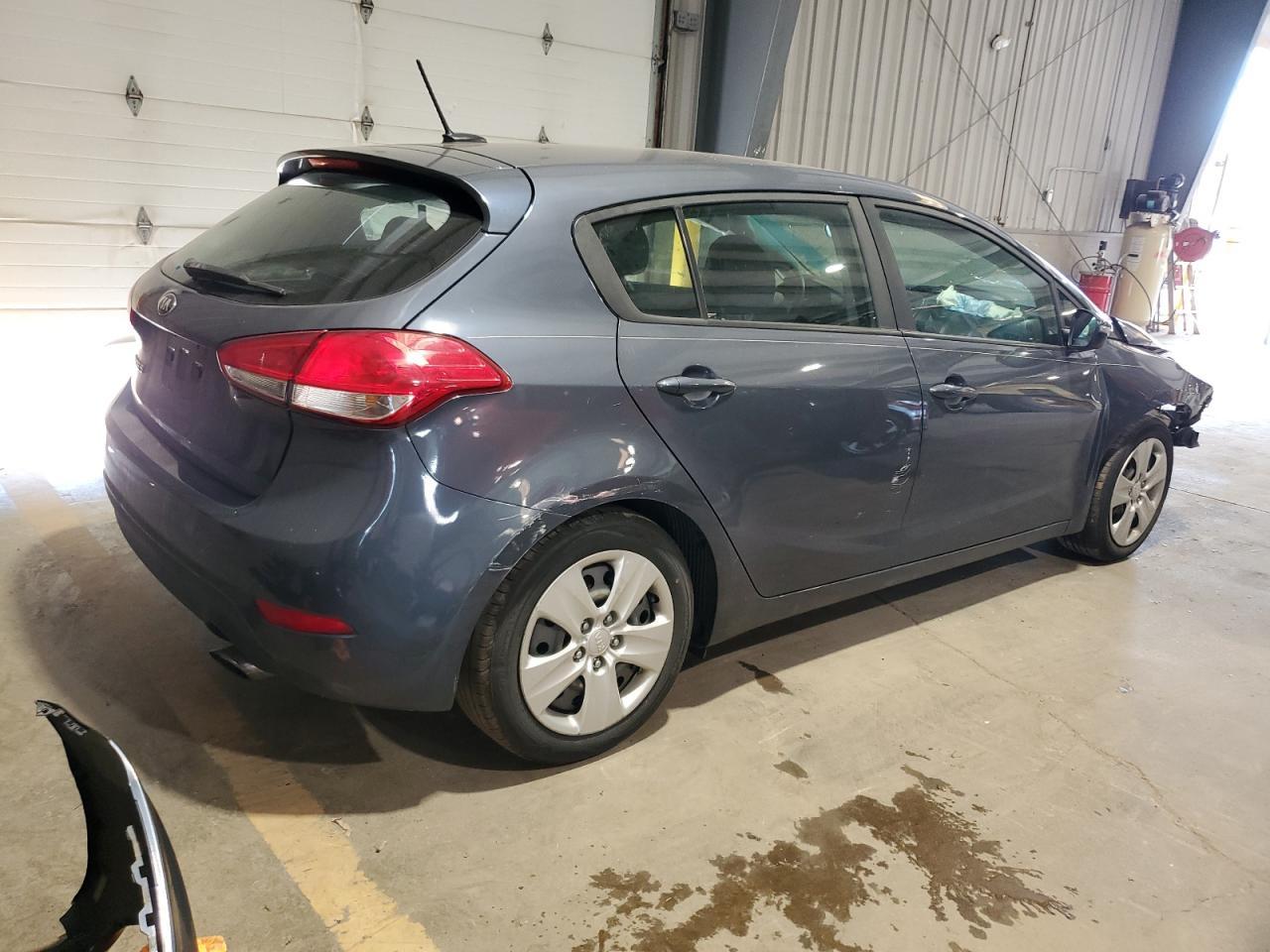 2016 Kia Forte Lx - Image 3