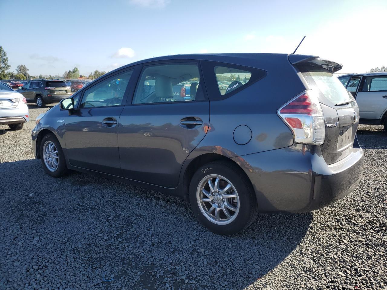 2015 Toyota Prius V - Image 2