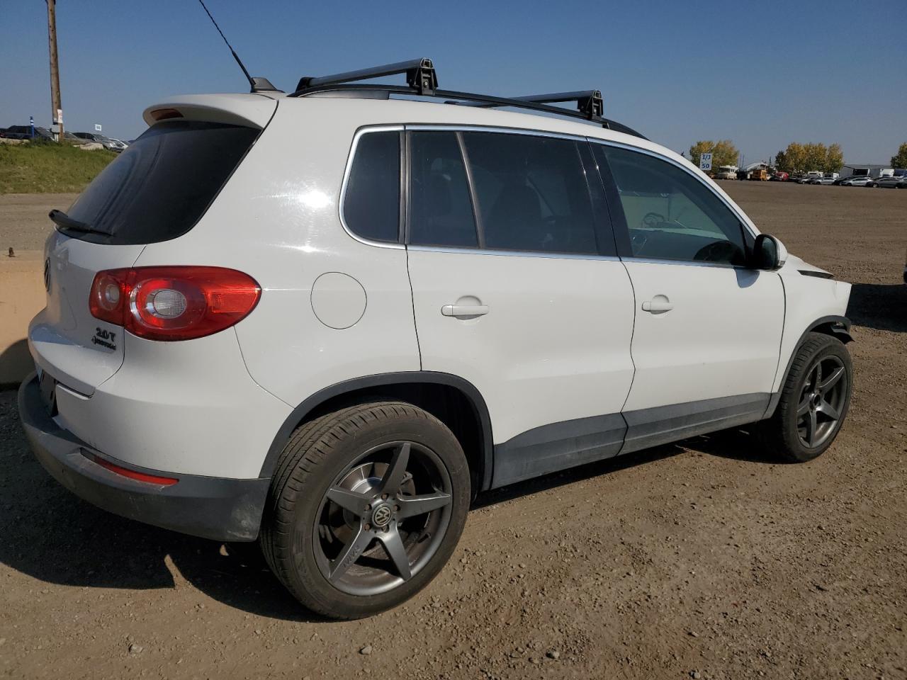 2011 Volkswagen Tiguan S - Фото 3