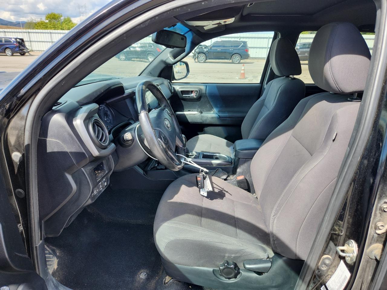 2017 Toyota Tacoma Double Cab - Фото 7