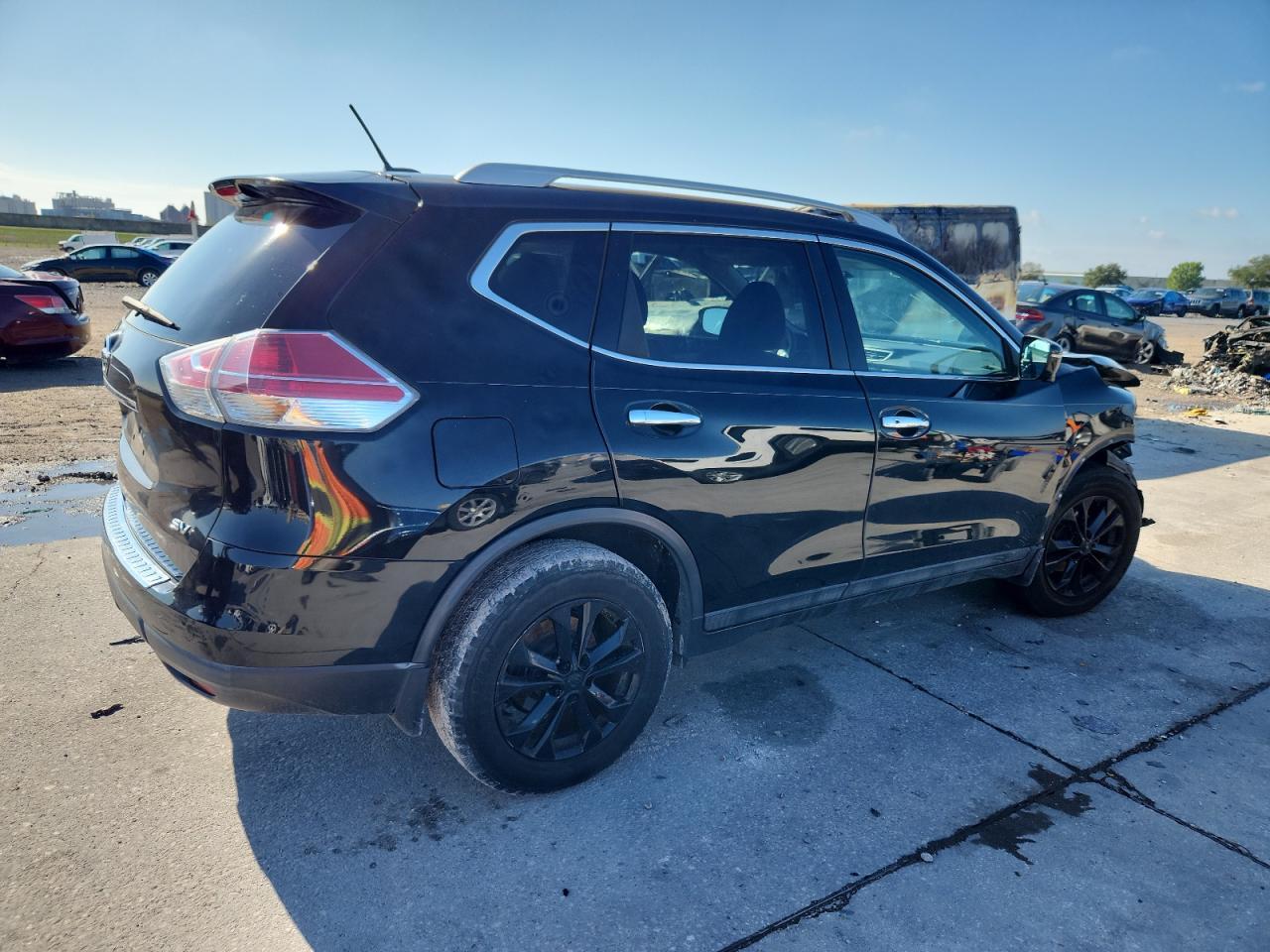 2016 Nissan Rogue S - Image 3
