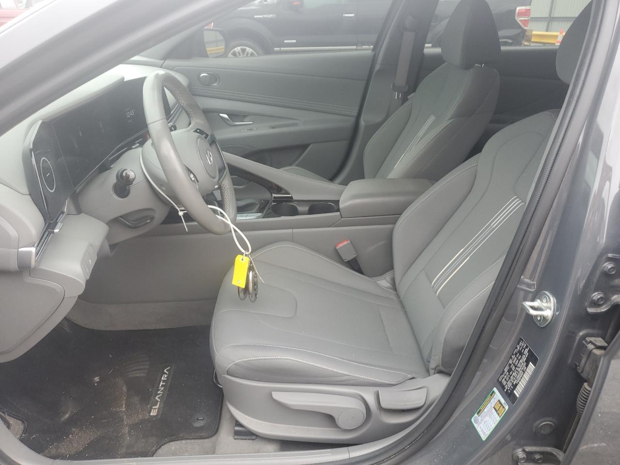 2024 Hyundai Elantra Sel - Image 7