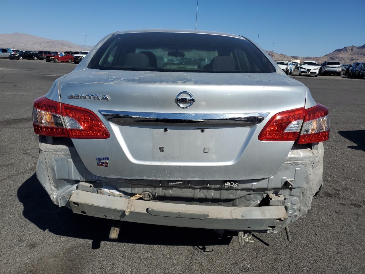 2014 Nissan Sentra S - Фото 6