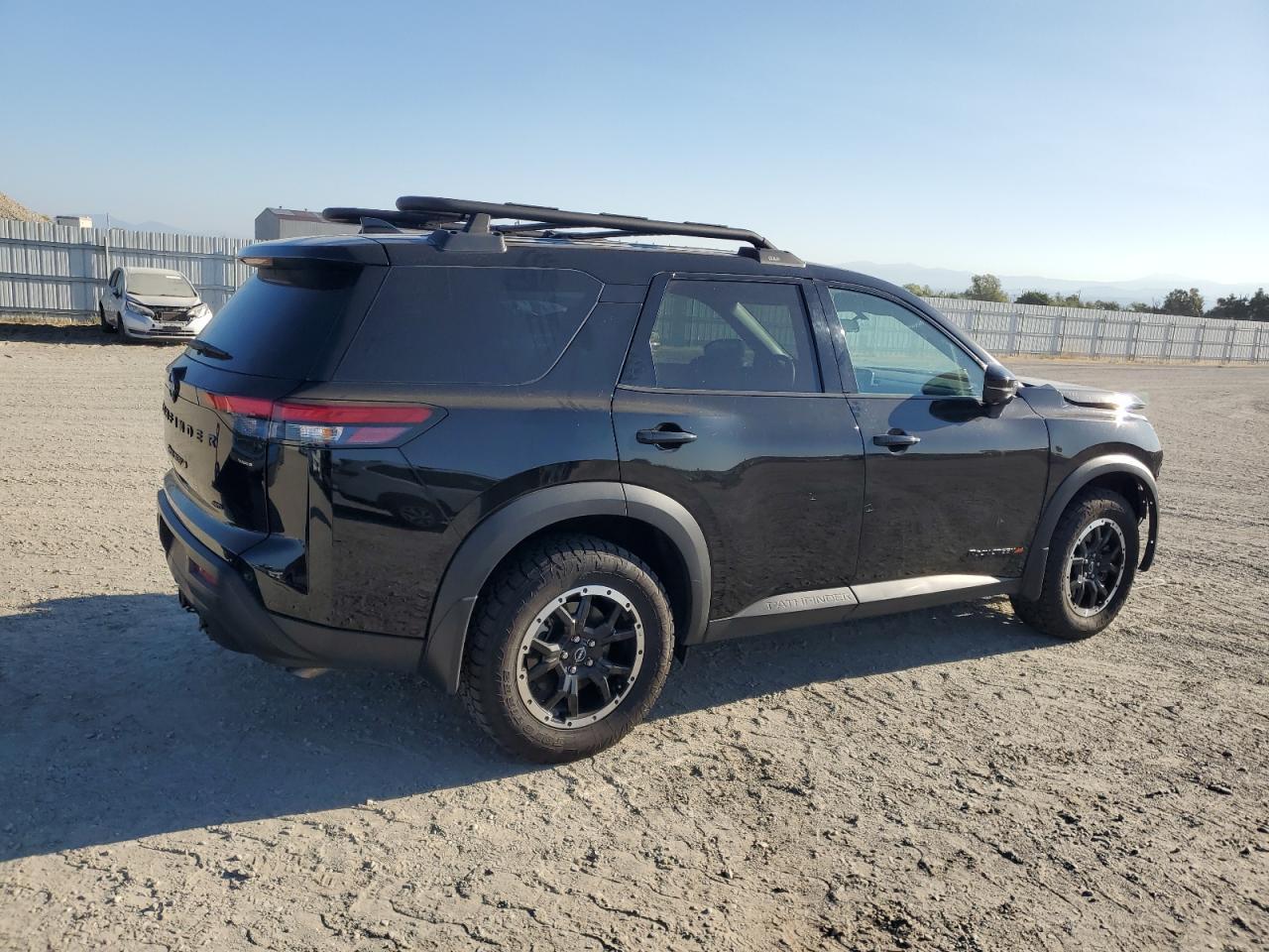 2024 Nissan Pathfinder Rock Creek - Фото 3