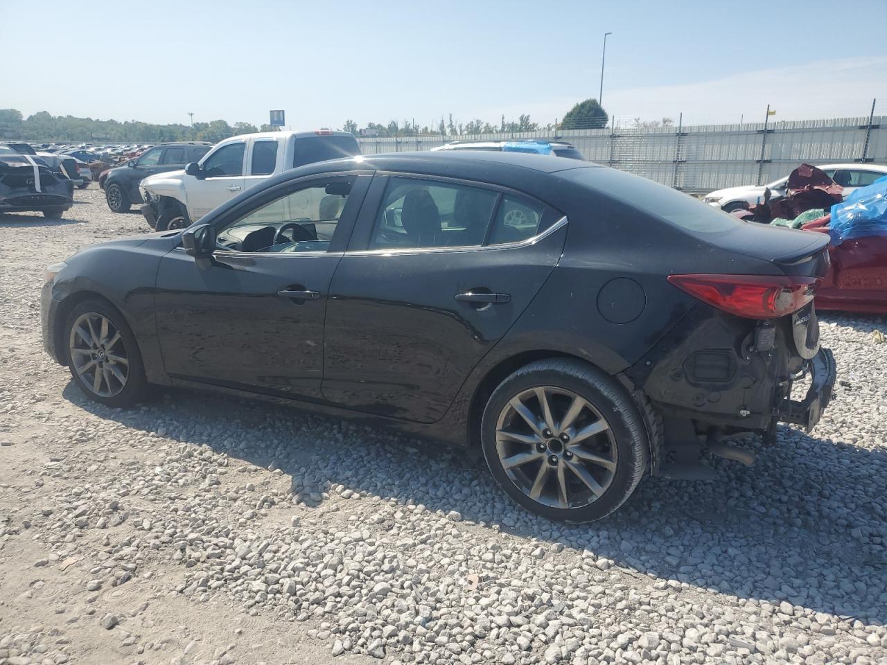 2018 Mazda 3 Touring - Фото 2