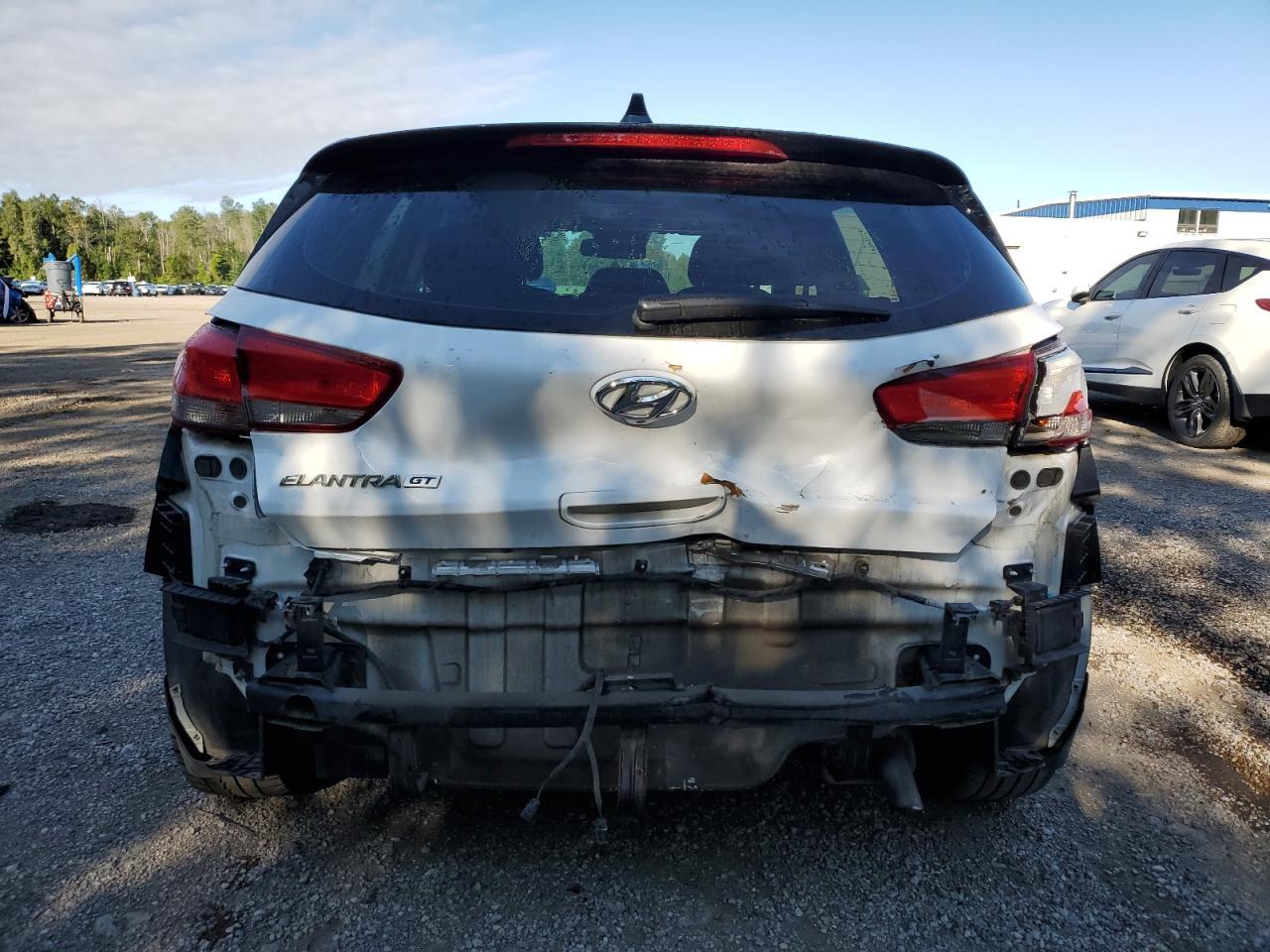 2018 Hyundai Elantra Gt - Image 6