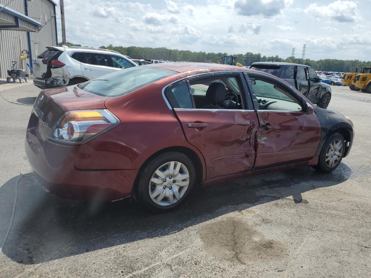 2010 Nissan Altima 2.5 - Фото 3
