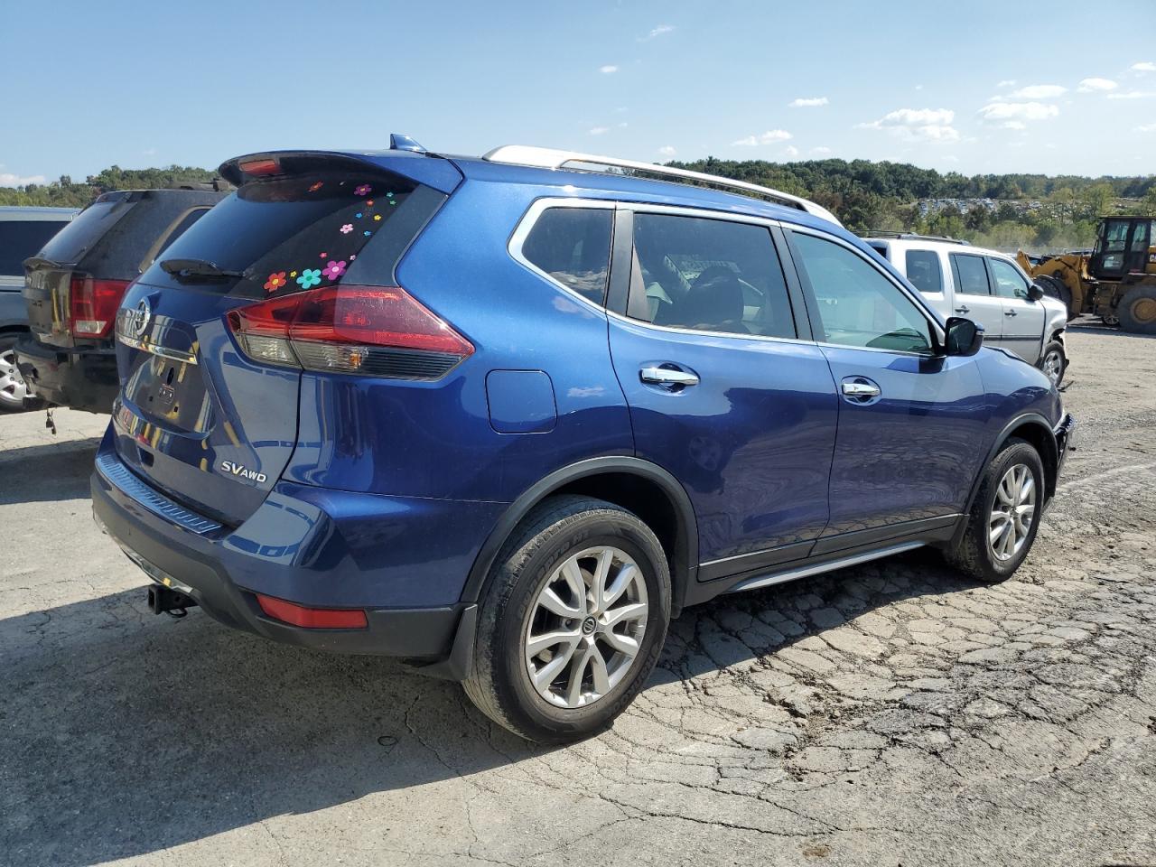 2018 Nissan Rogue Sv - Image 3
