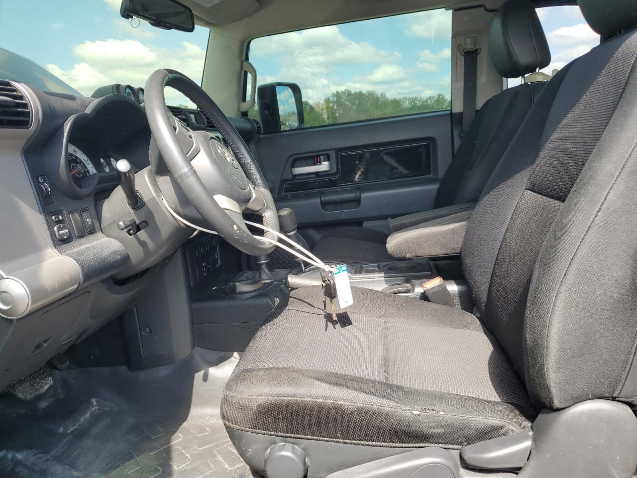 2012 Toyota Fj Cruiser - Image 7