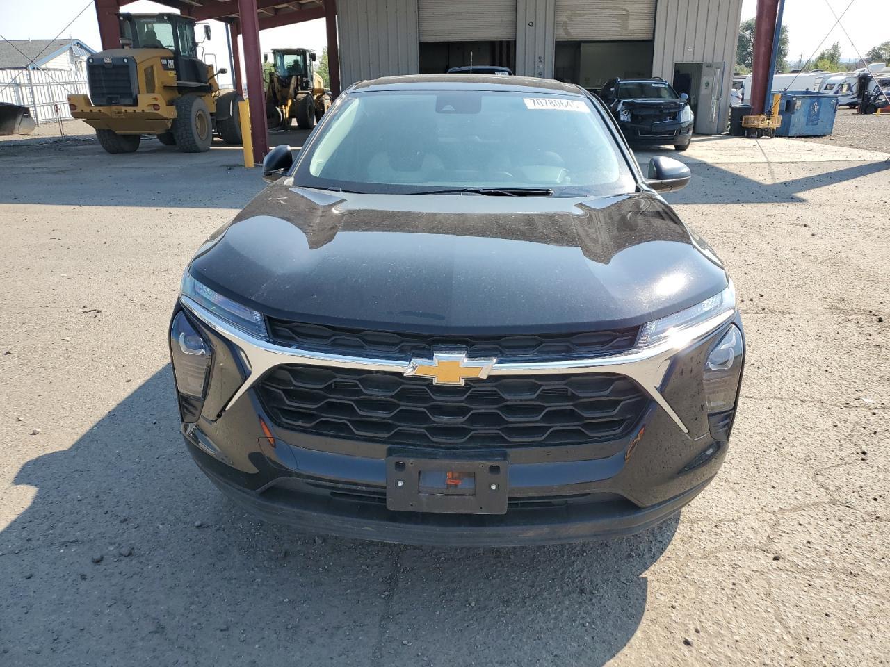 2024 Chevrolet Trax Ls - Image 5