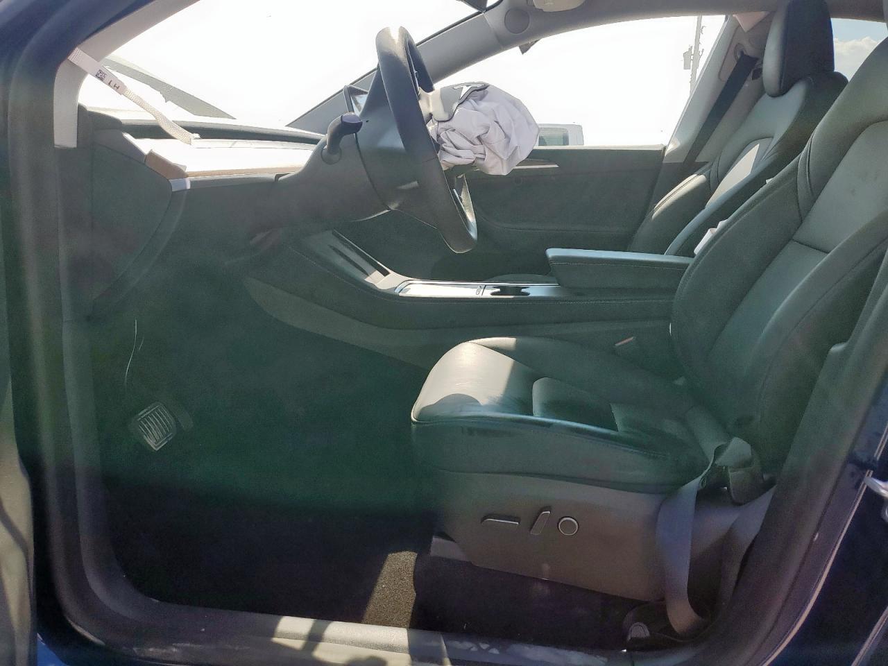 2023 Tesla Model Y - Image 7