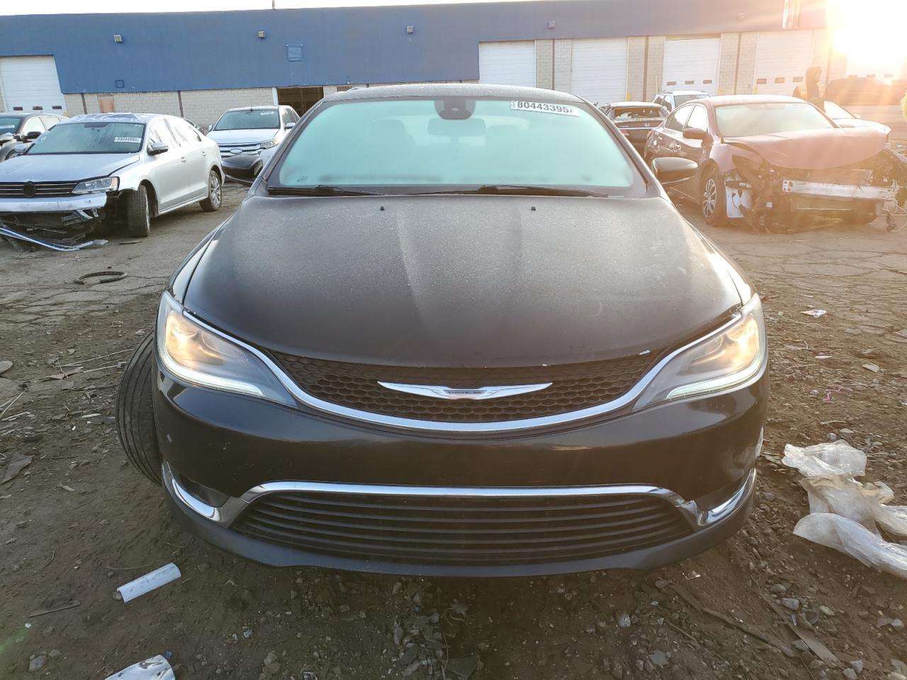 2015 Chrysler 200 Limited - Фото 5