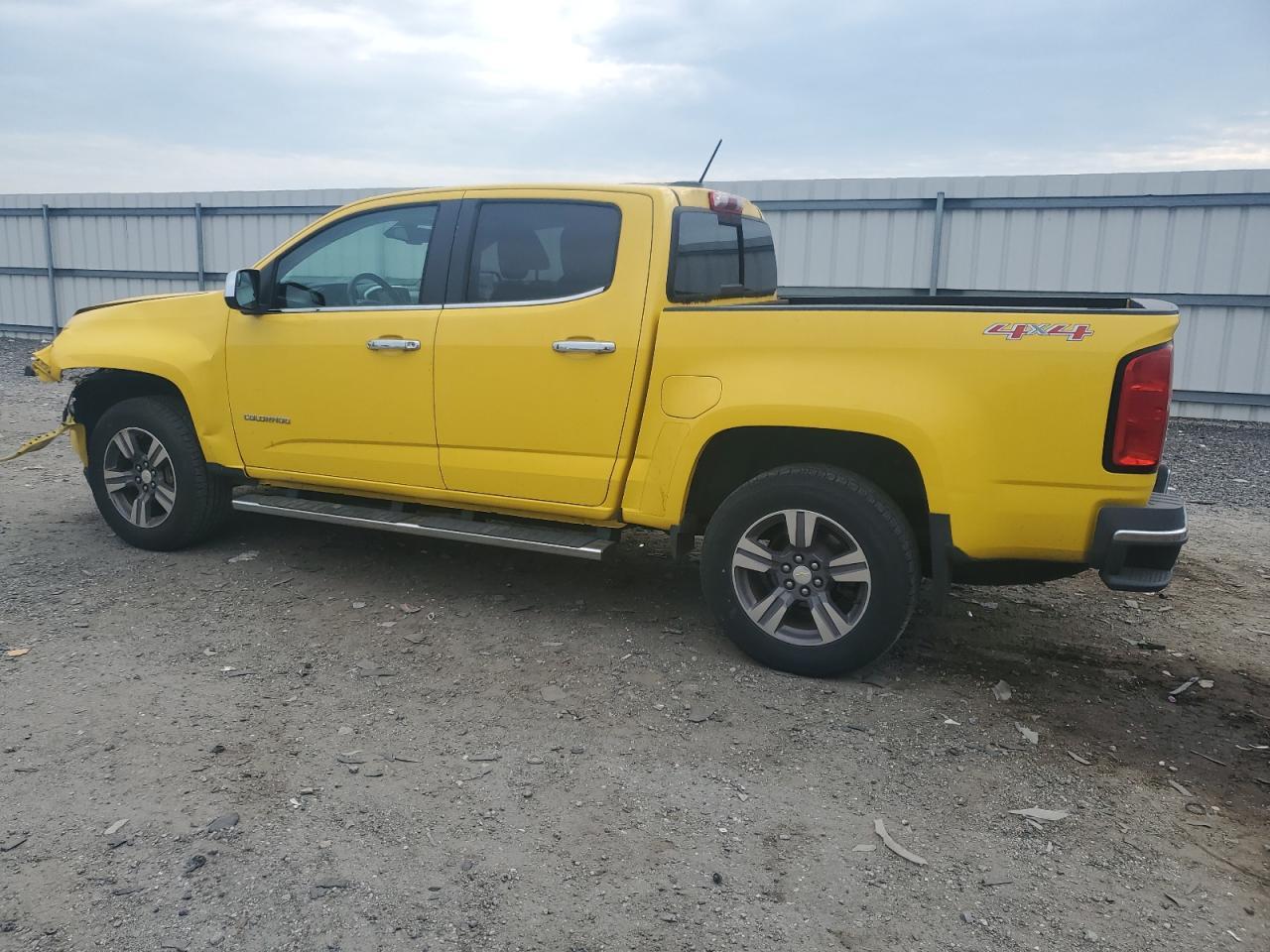 2015 Chevrolet Colorado Lt - Image 2