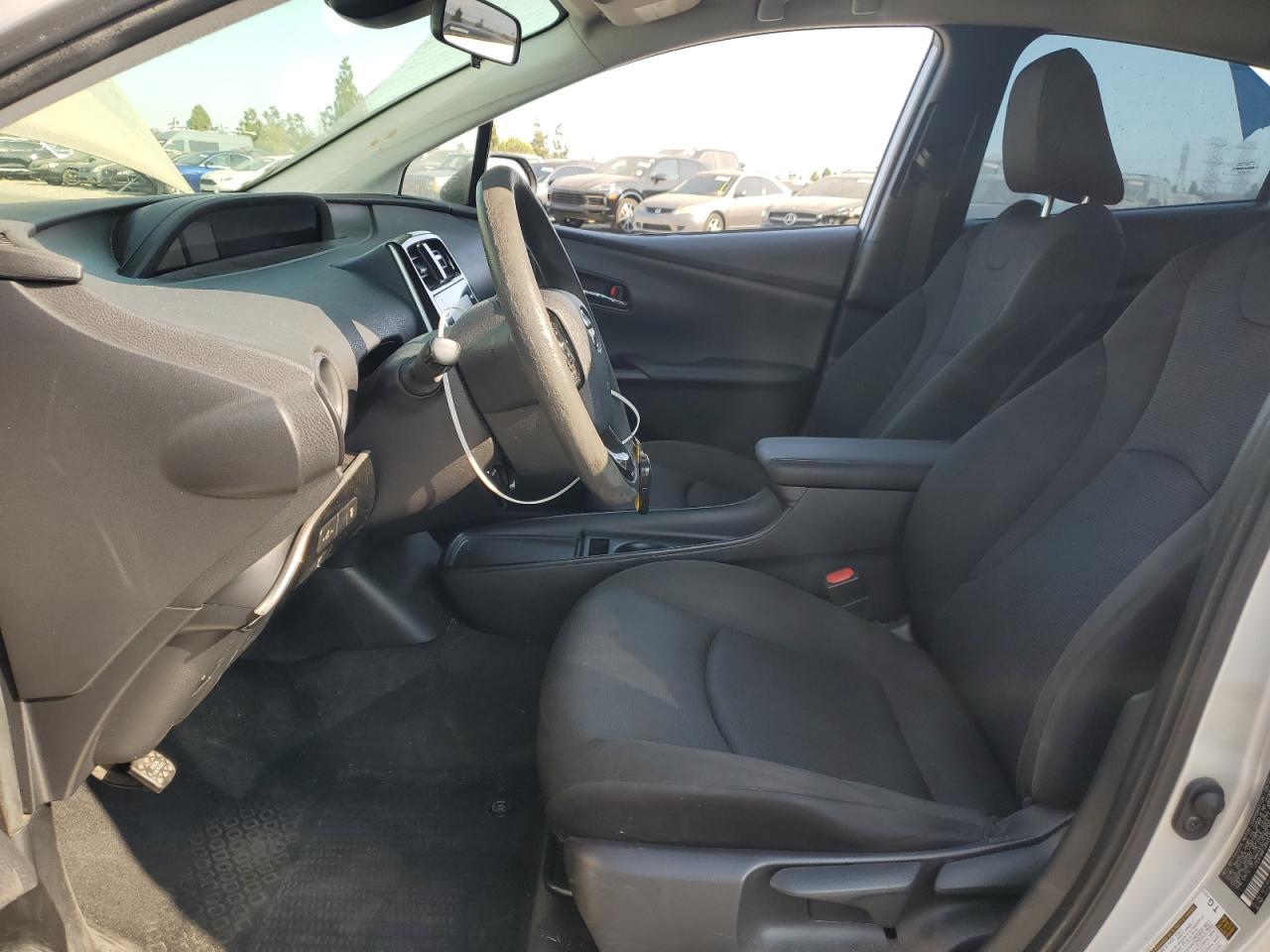 2022 Toyota Prius Night Shade - Фото 7