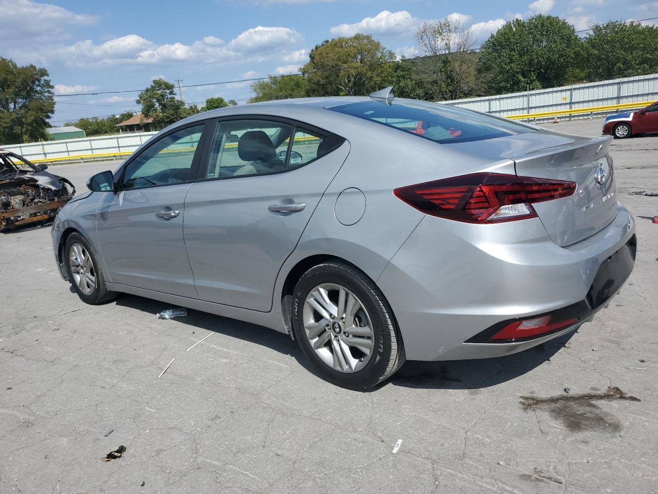 2020 Hyundai Elantra Sel - Фото 2