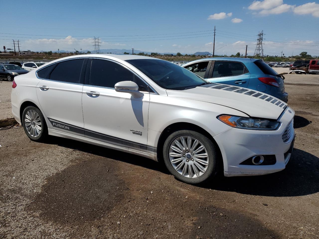 2014 Ford Fusion Titanium Phev - Image 4