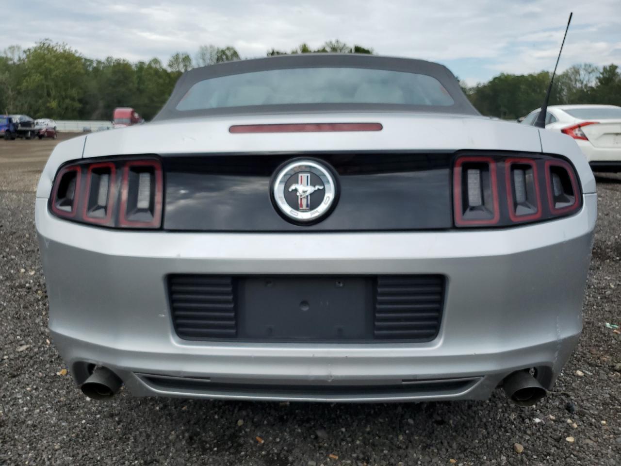 2013 Ford Mustang - Фото 6