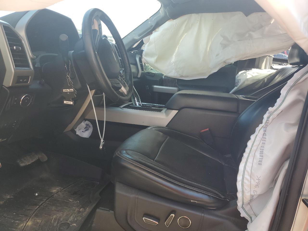 2019 Ford F350 Super Duty - Image 7