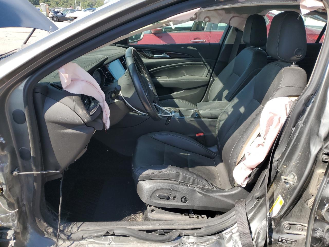2018 Buick Regal Essence - Image 7