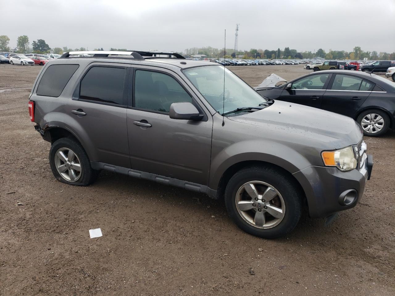 2011 Ford Escape Limited - Image 4