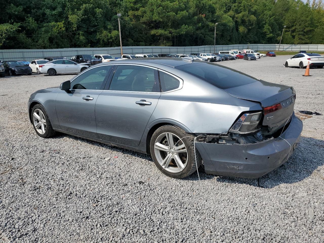 2018 Volvo S90 T5 Momentum - Фото 2