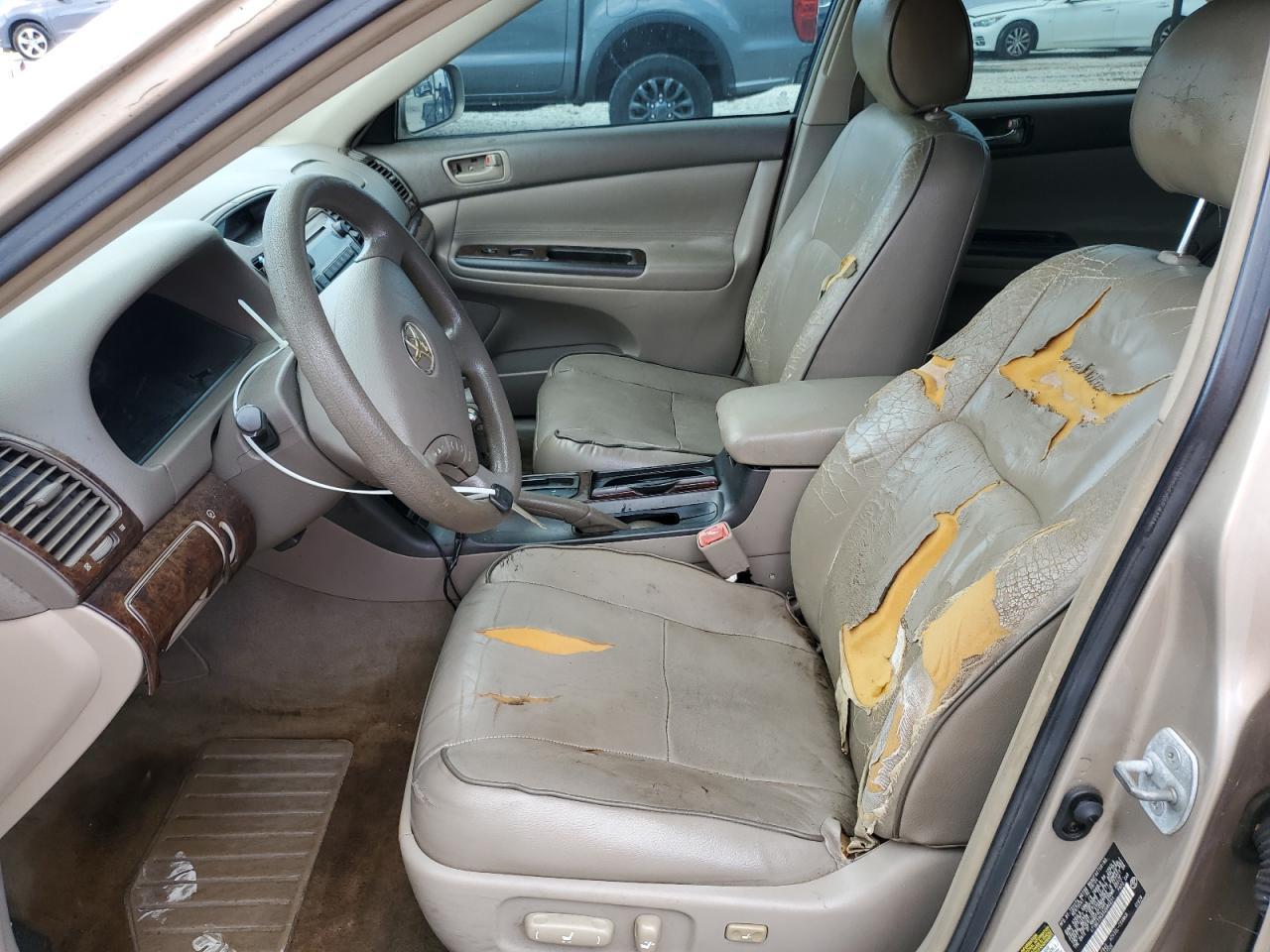 2005 Toyota Camry Le - Image 7