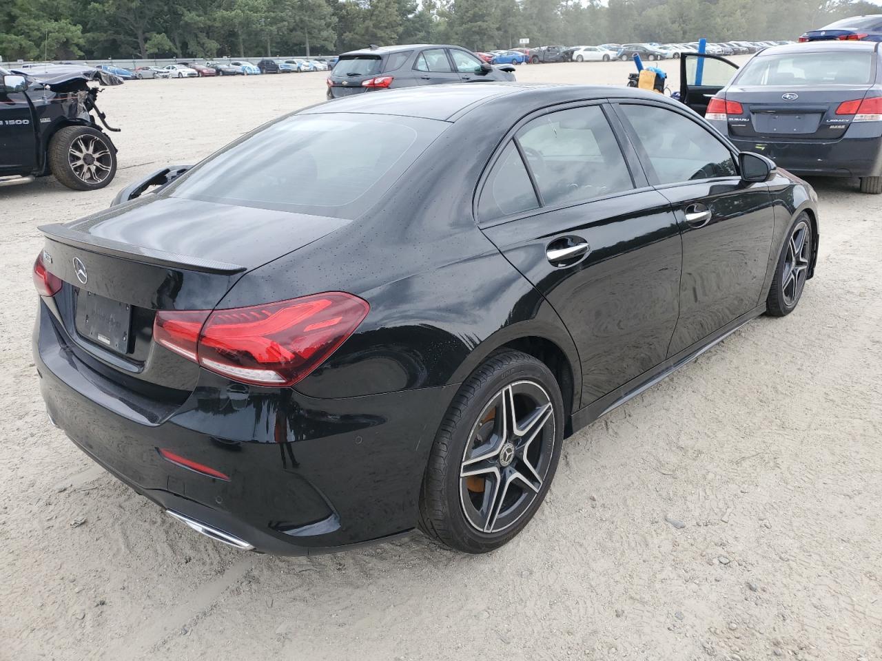 2019 Mercedes-Benz A 220 - Фото 3