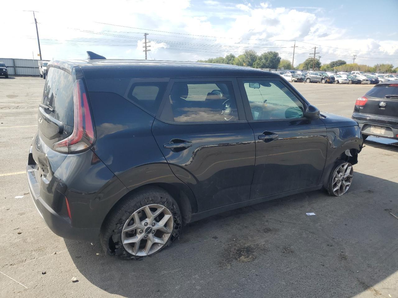 2024 Kia Soul Lx - Image 3