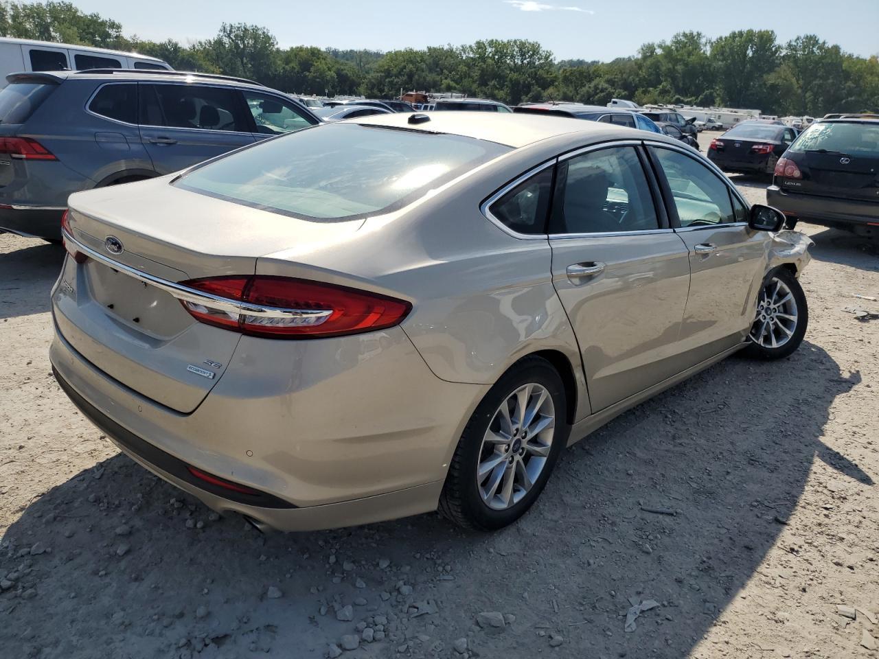 2017 Ford Fusion Se - Фото 3