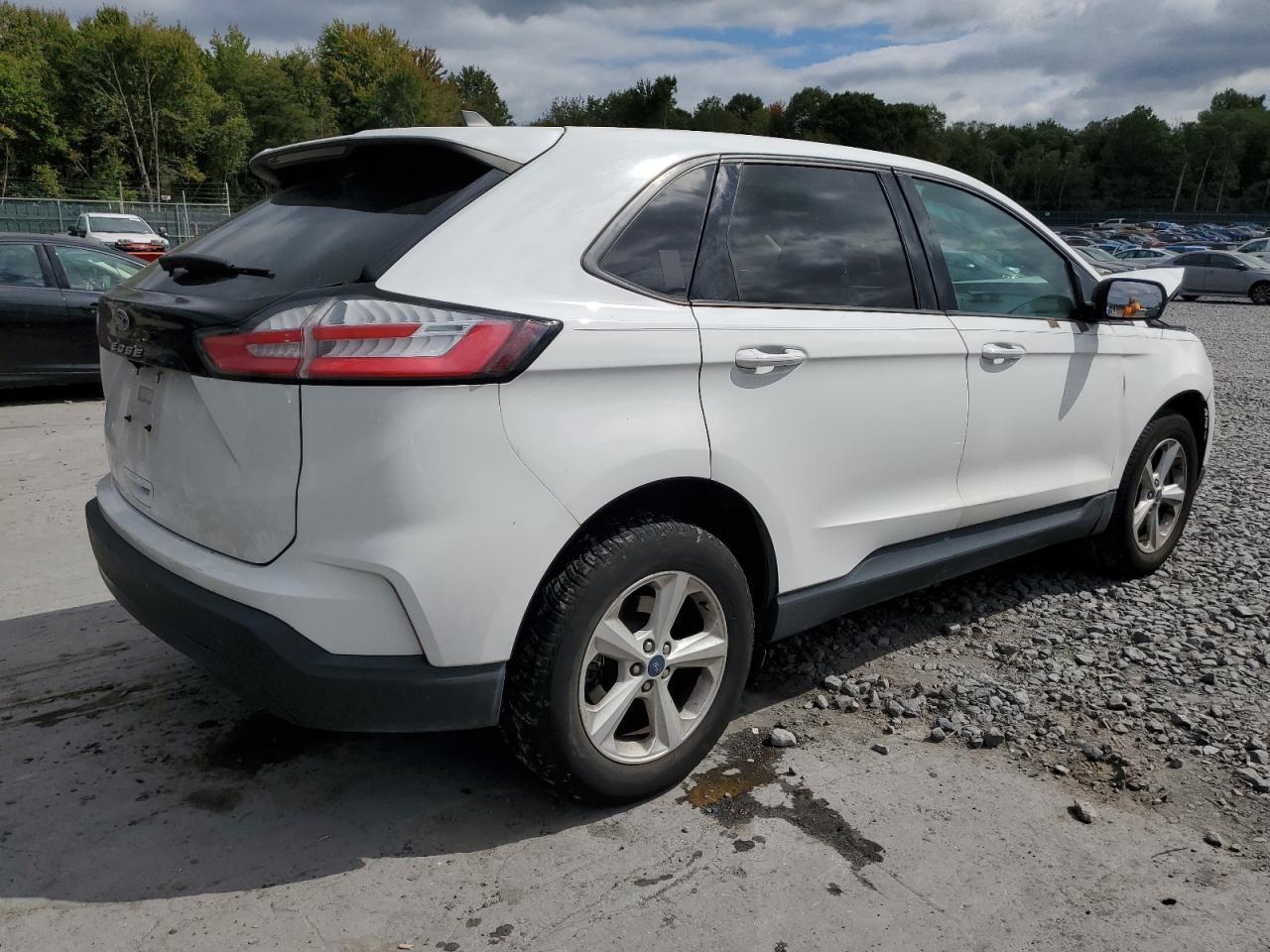 2021 Ford Edge Se - Фото 3