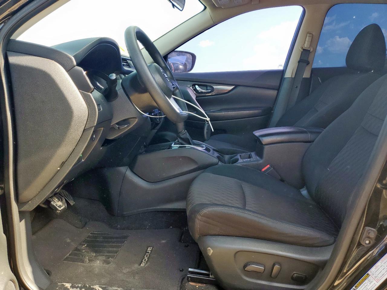 2018 Nissan Rogue S - Image 7