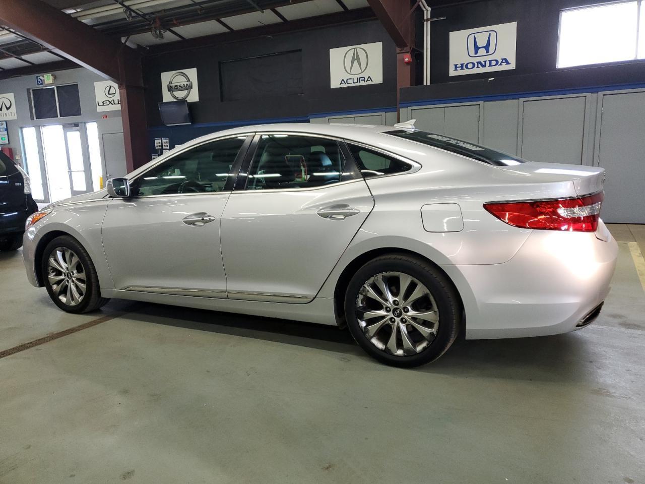 2012 Hyundai Azera Gls - Image 2