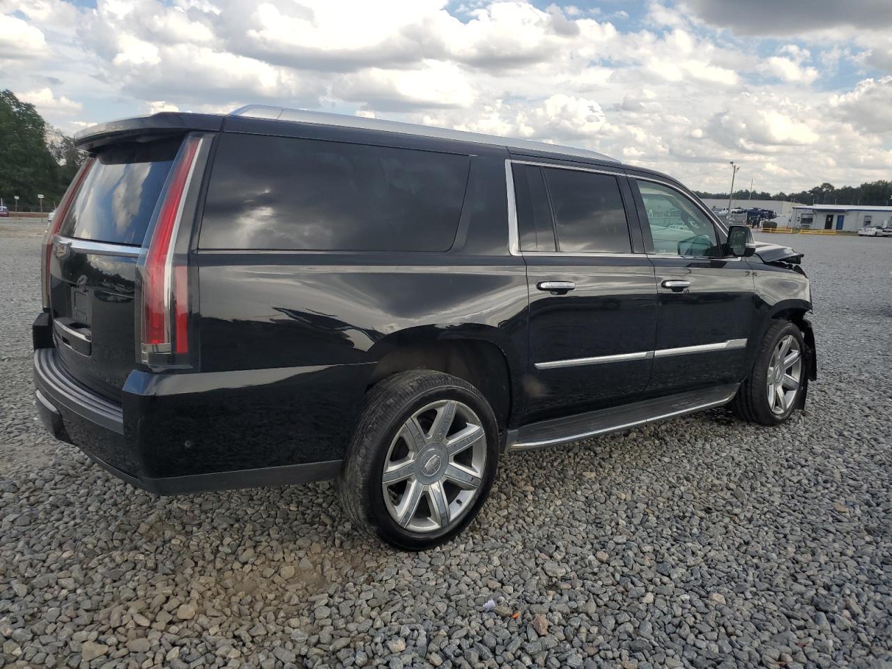 2019 Cadillac Escalade Esv Luxury - Image 3
